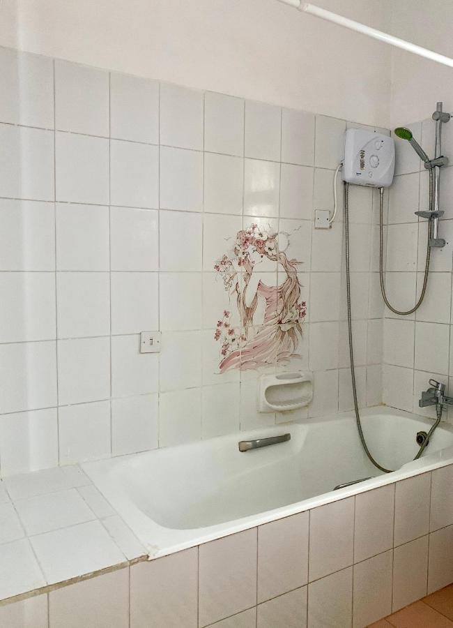 Apartamento The Bay Laurel Limassol Exterior foto